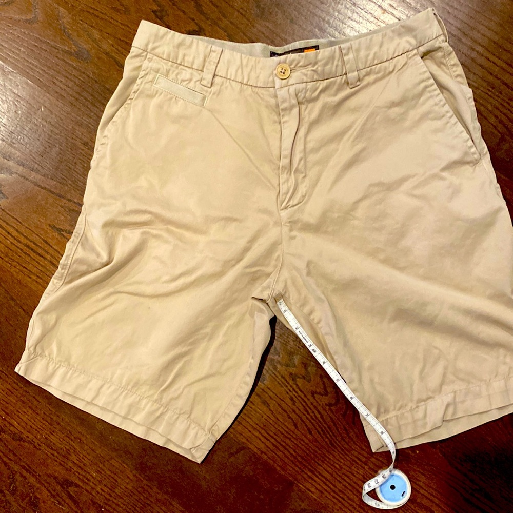 Men’s Quick silver Khaki shorts